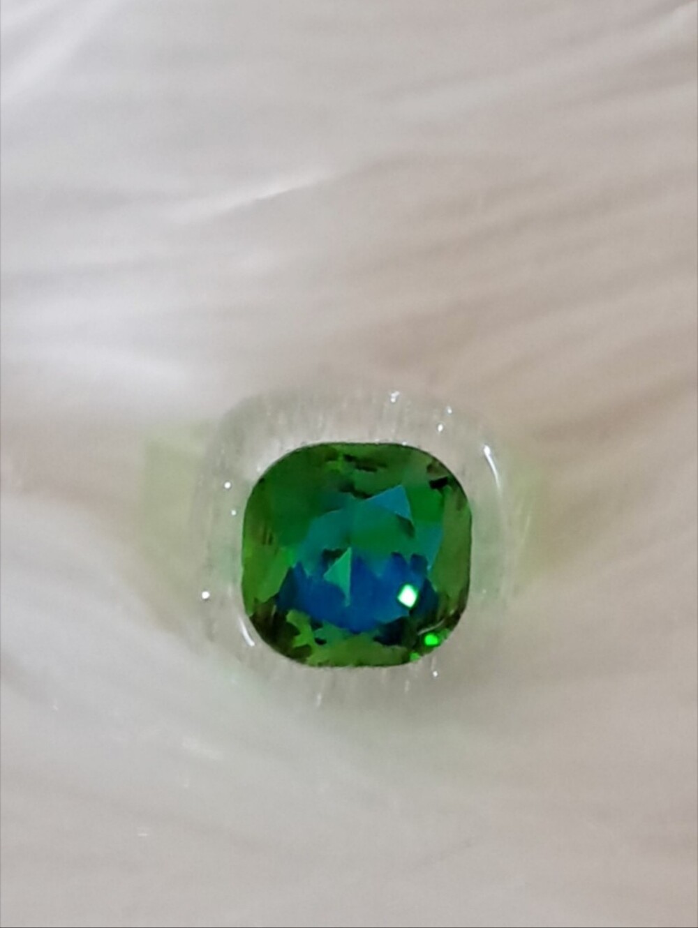 Retro Y2K Acrylic Rhinestone Ring - Picture 2 of 5